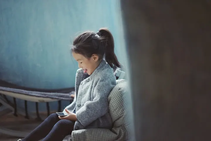 7 Mistakes Parents Make with Tablet Meltdowns: Calm Your Child